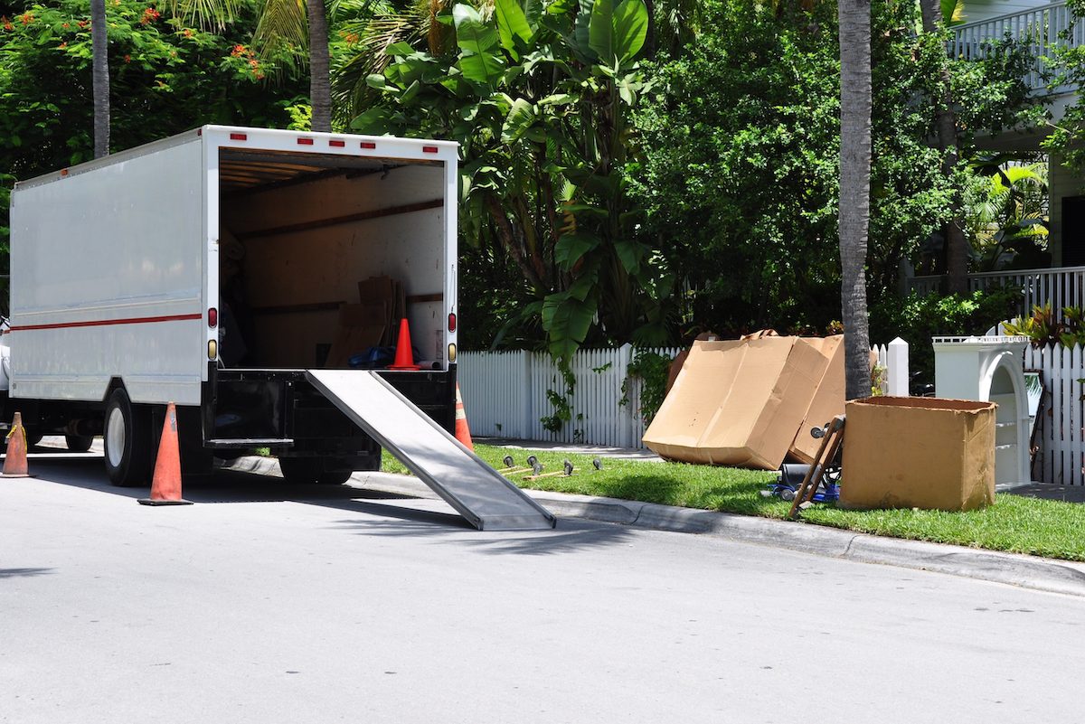 Moving truck